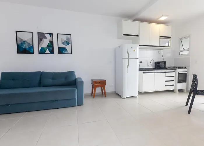 Apartamento Ubatuba, Ar, Varanda Gourmet, Piscinas E 300Mt Praia
